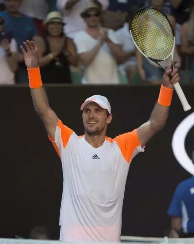 罚球线上的 罚球线上的